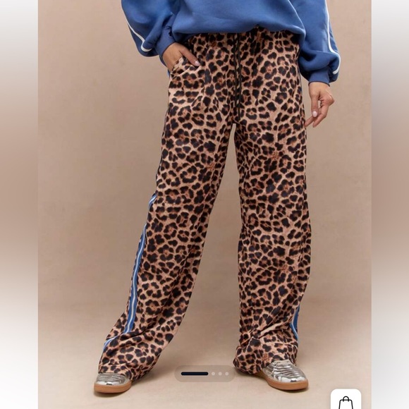 Missguided Pants - Missguided leopard print side stripe track pants